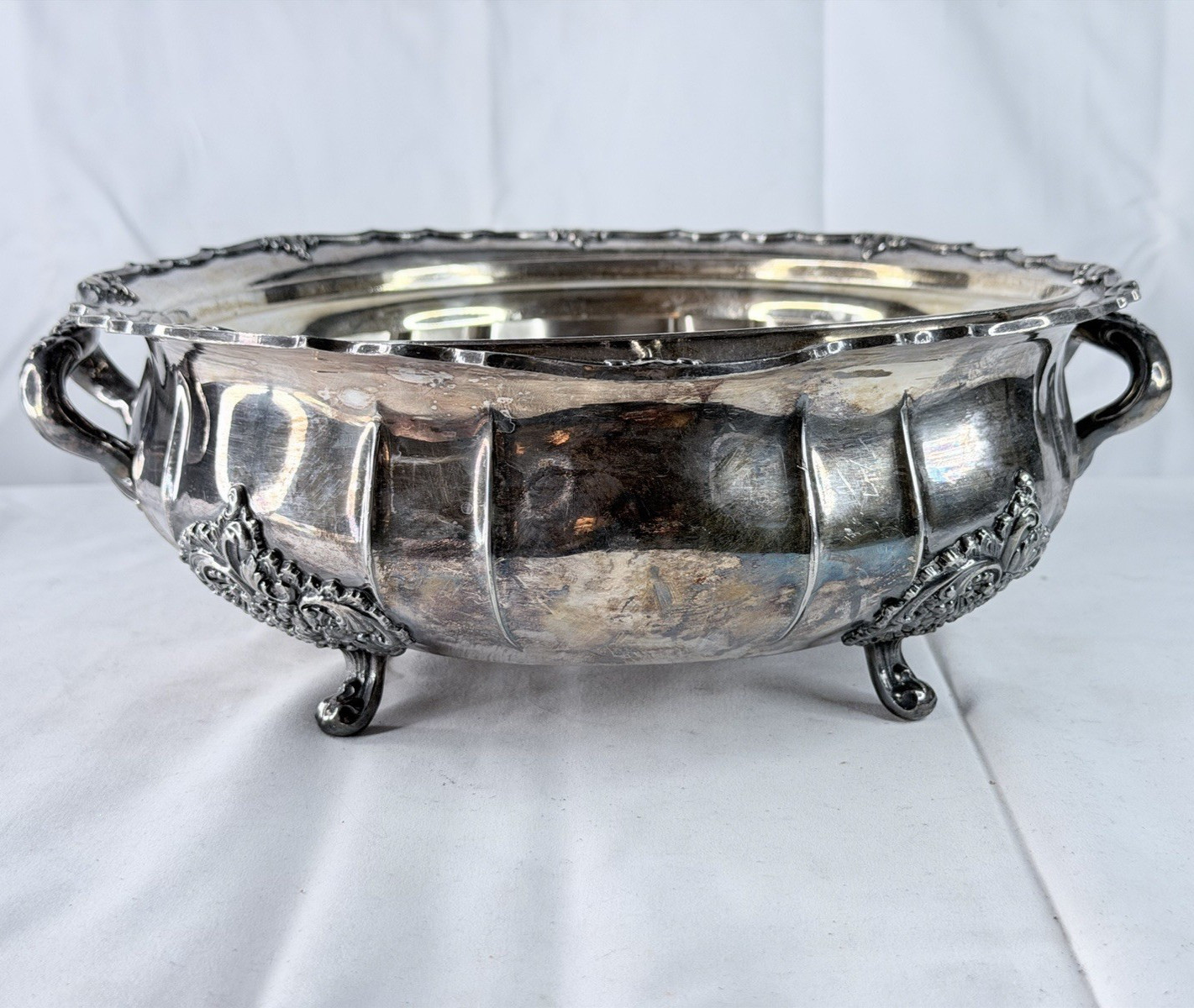 Antique Meriden Silver Plate Co Quadruple Plate Footed Centerpiece Bowl 2249
