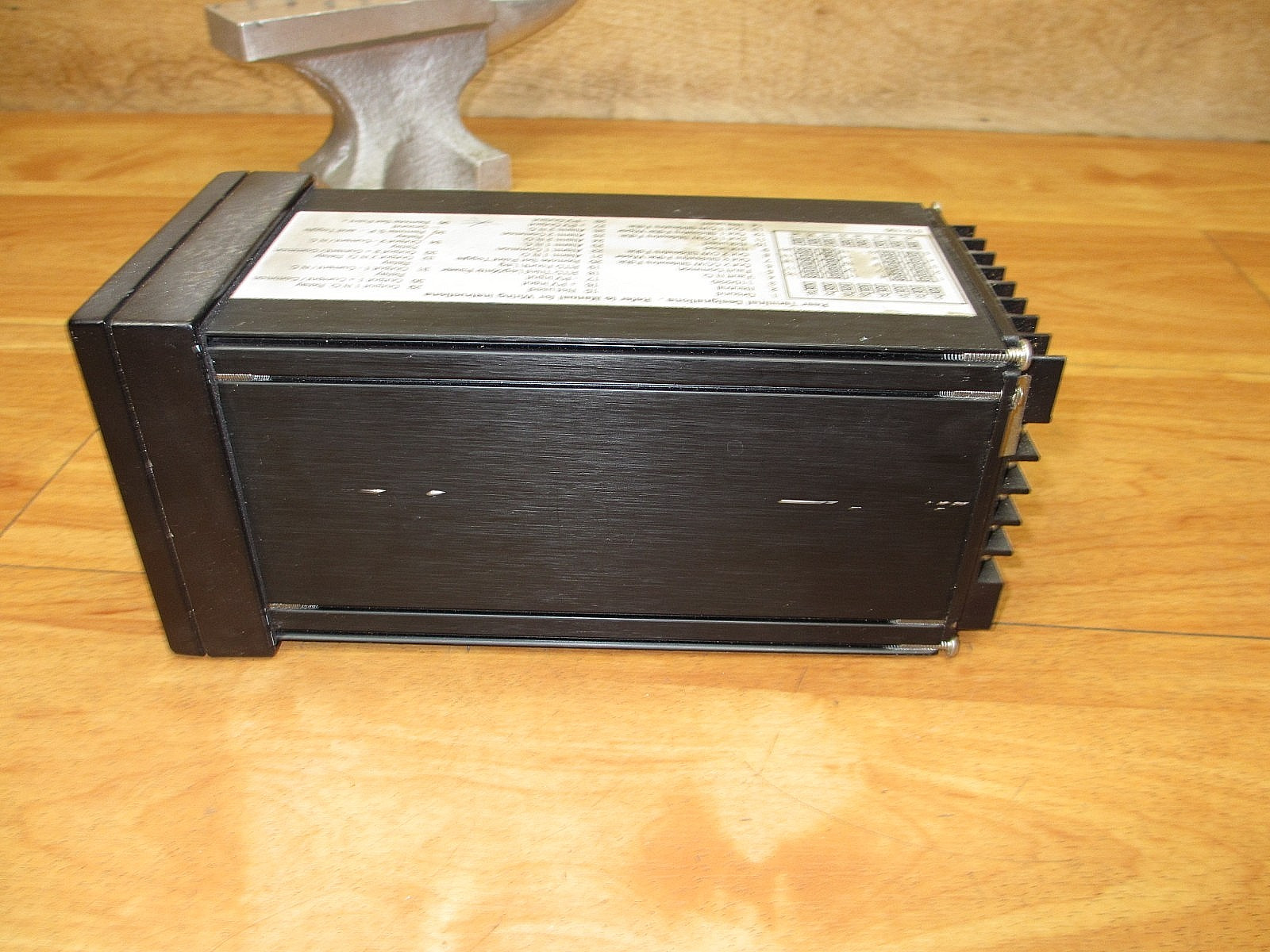 Powers Process Controls 512-A-3-0-0 *USED POWERS UP* Temperature Controller