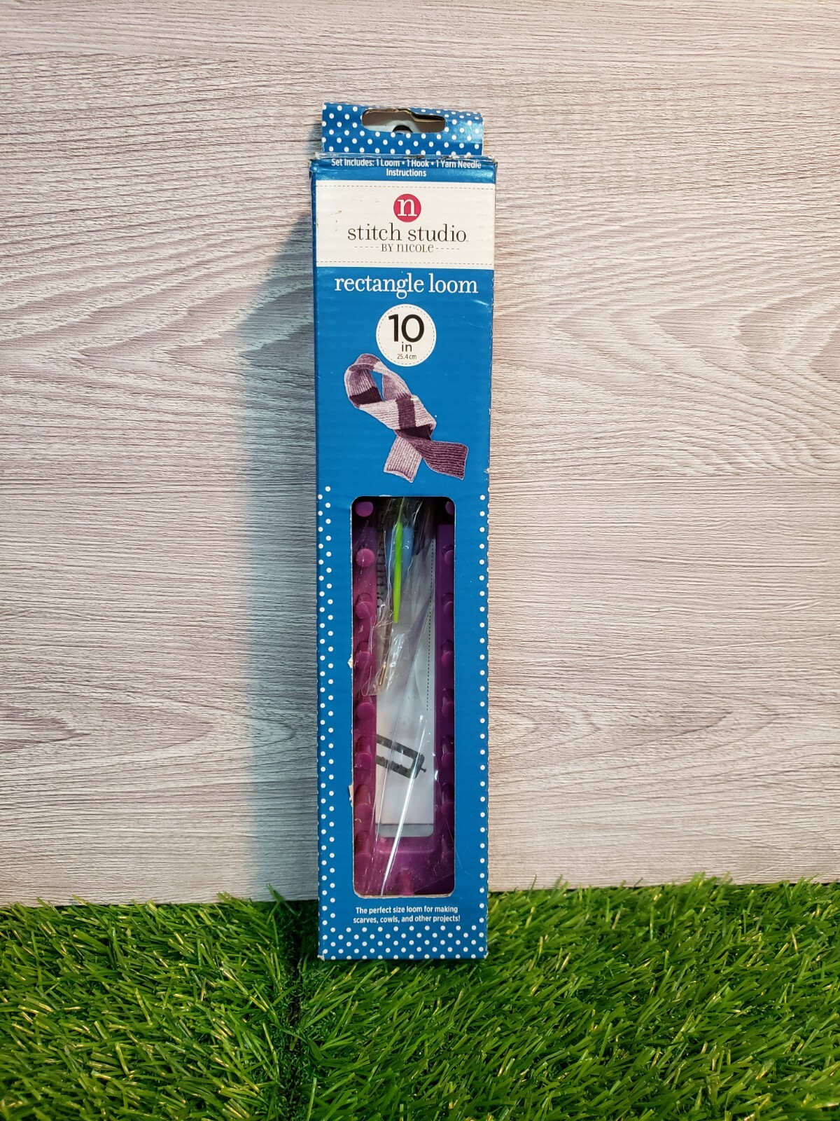 Nichole - Stitch Studio - 10" RECTANGLE LOOM - w/Hook, Yarn Needle & Instruction