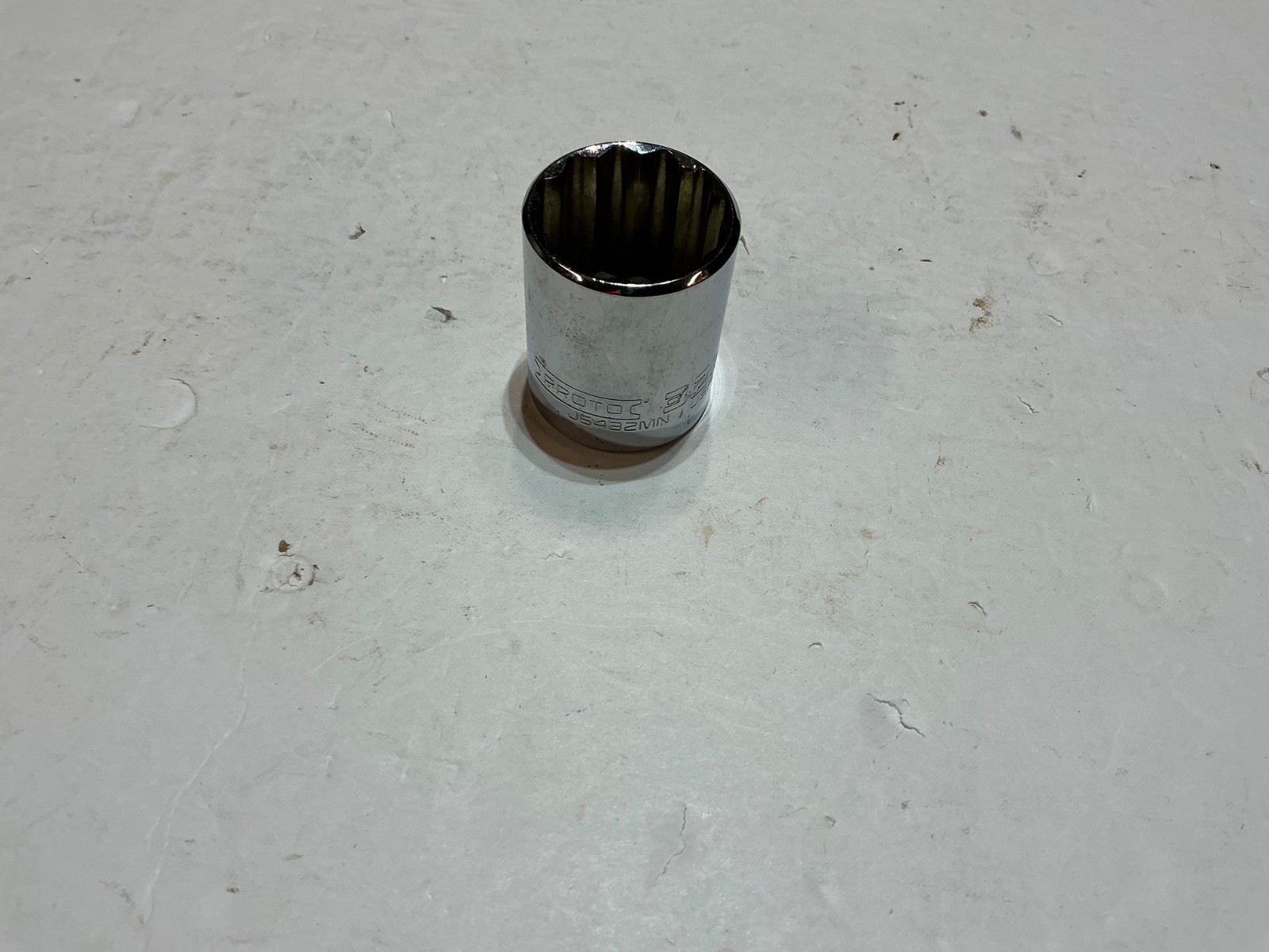 New Proto 1/2" drive 32mm shallow socket 12pt J5432MN USA made
