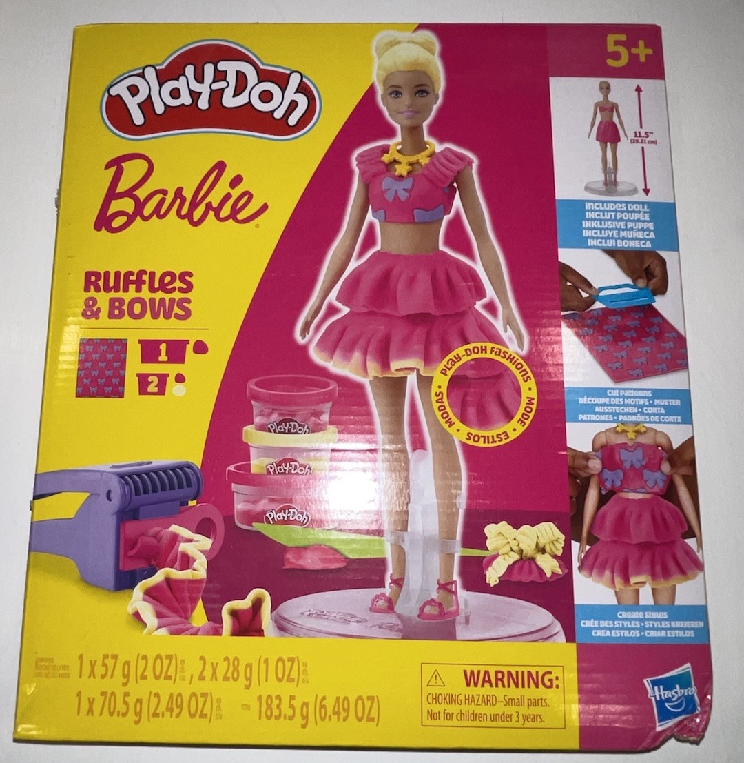 Play-Doh Barbie Ruffles and Bows Set Make Doll Clothes Modeling Compound