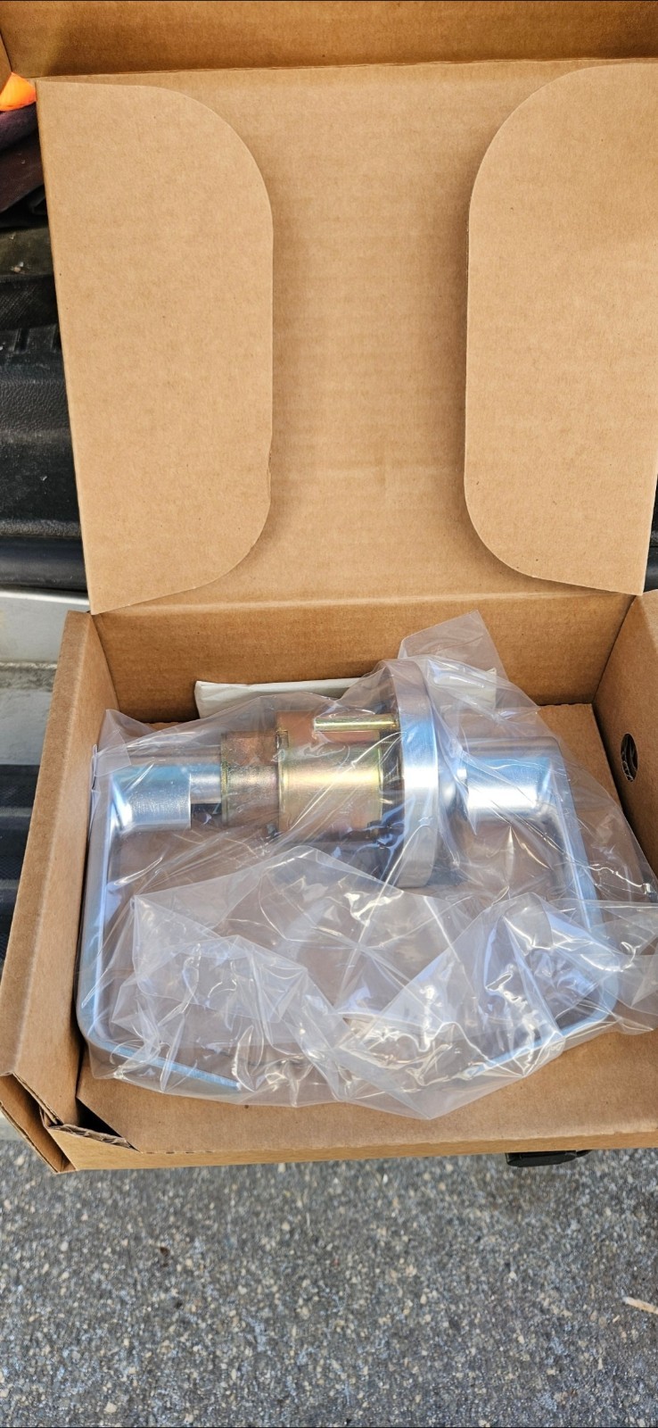 FALCON STORE ROOM LOCKSET WITH GREEN CORE