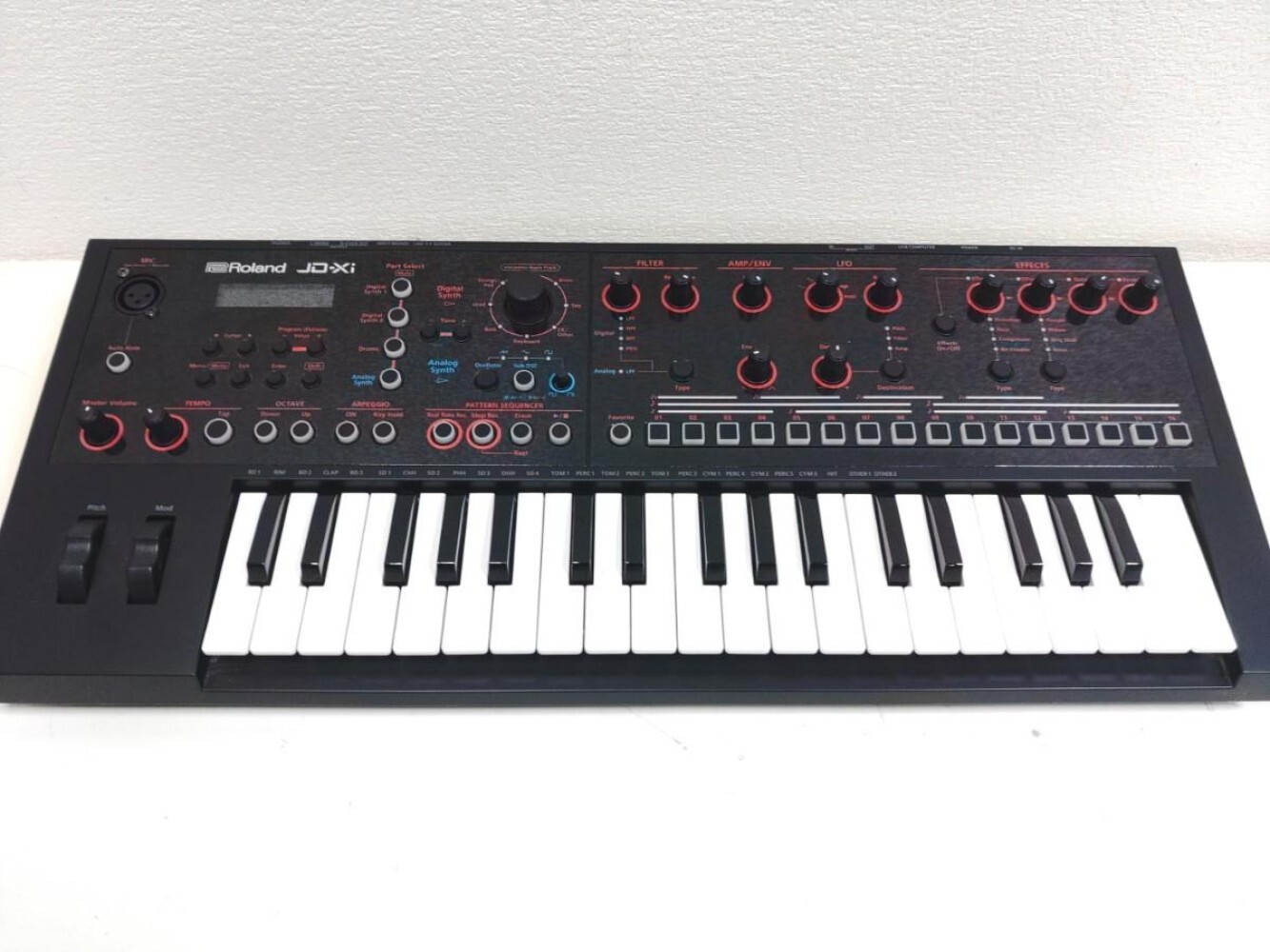 Roland JD-XI Keyboard Synthesizer Black Color used