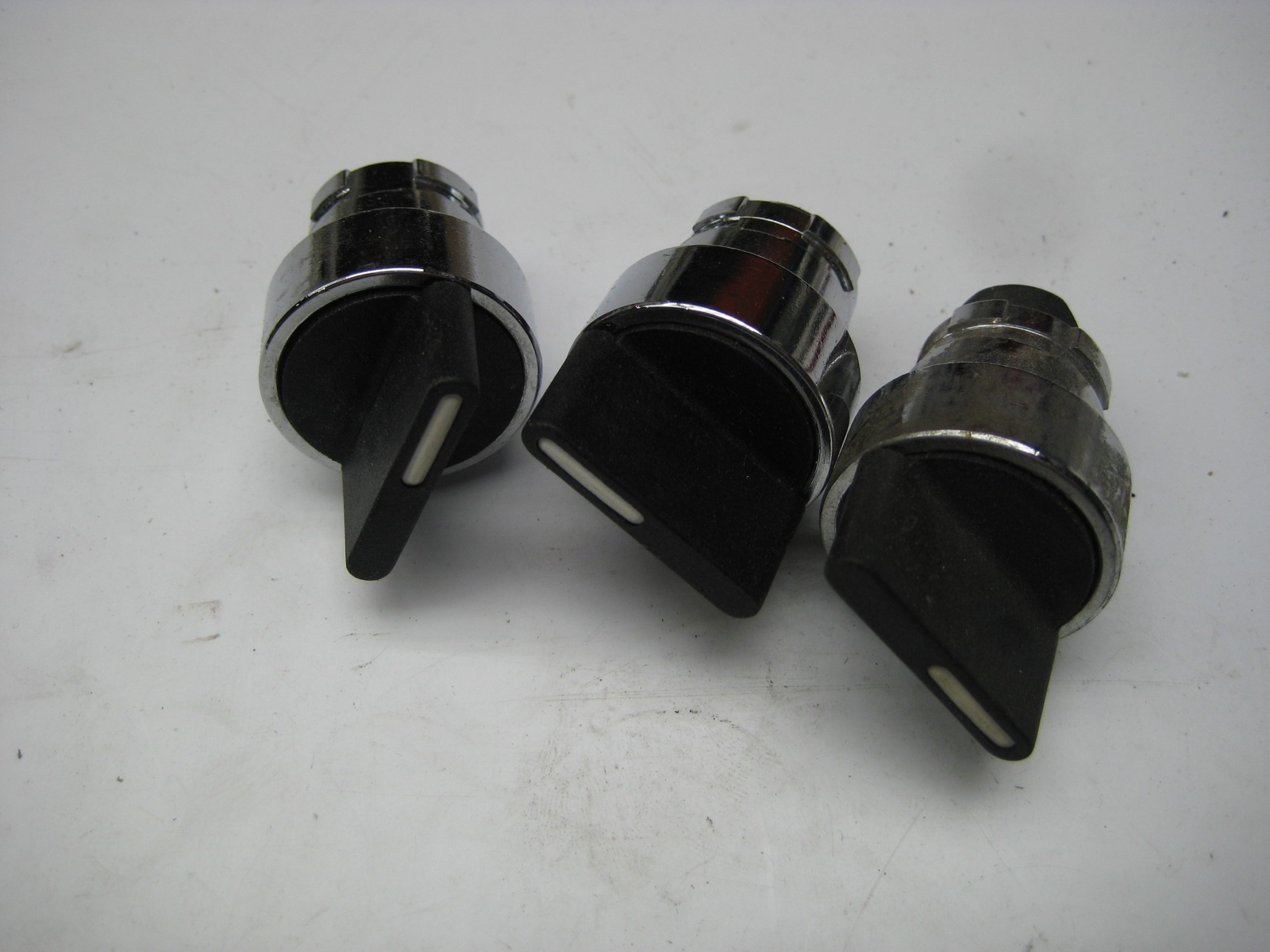 INDUSTRIAL SPARE SELECTOR SWITCH LOT OF 3 UNMP