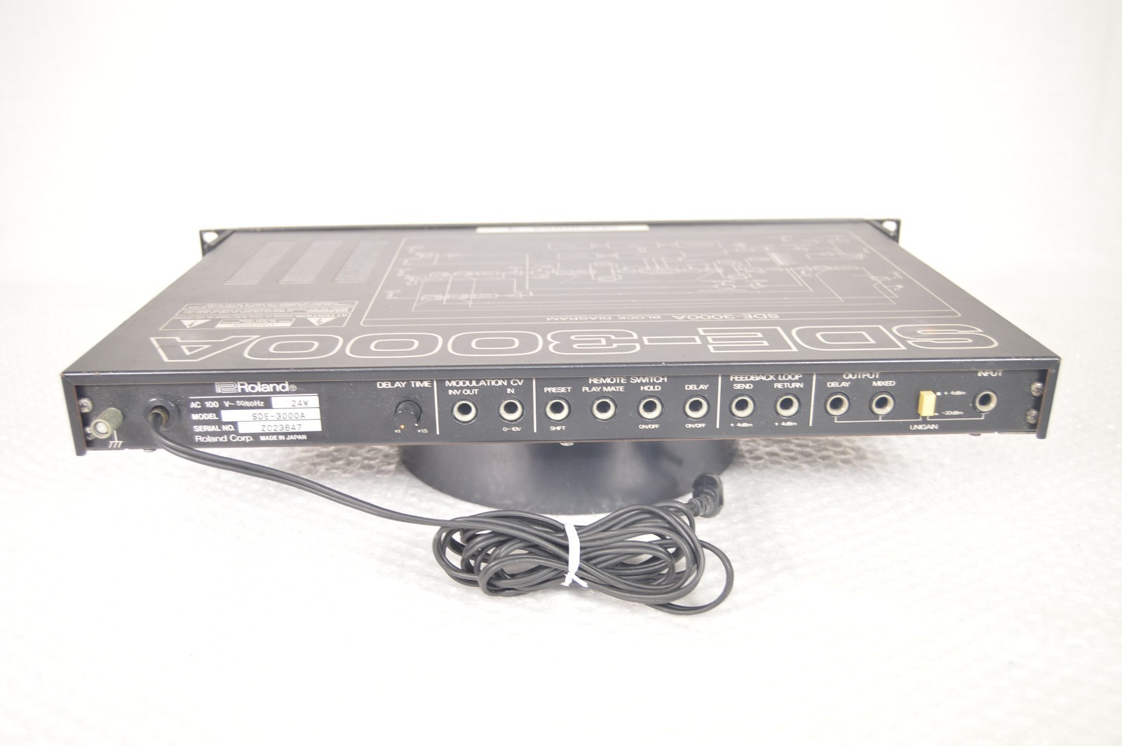 Roland SDE-3000A Digital Delay Echo Effect Processor Tested Excellent