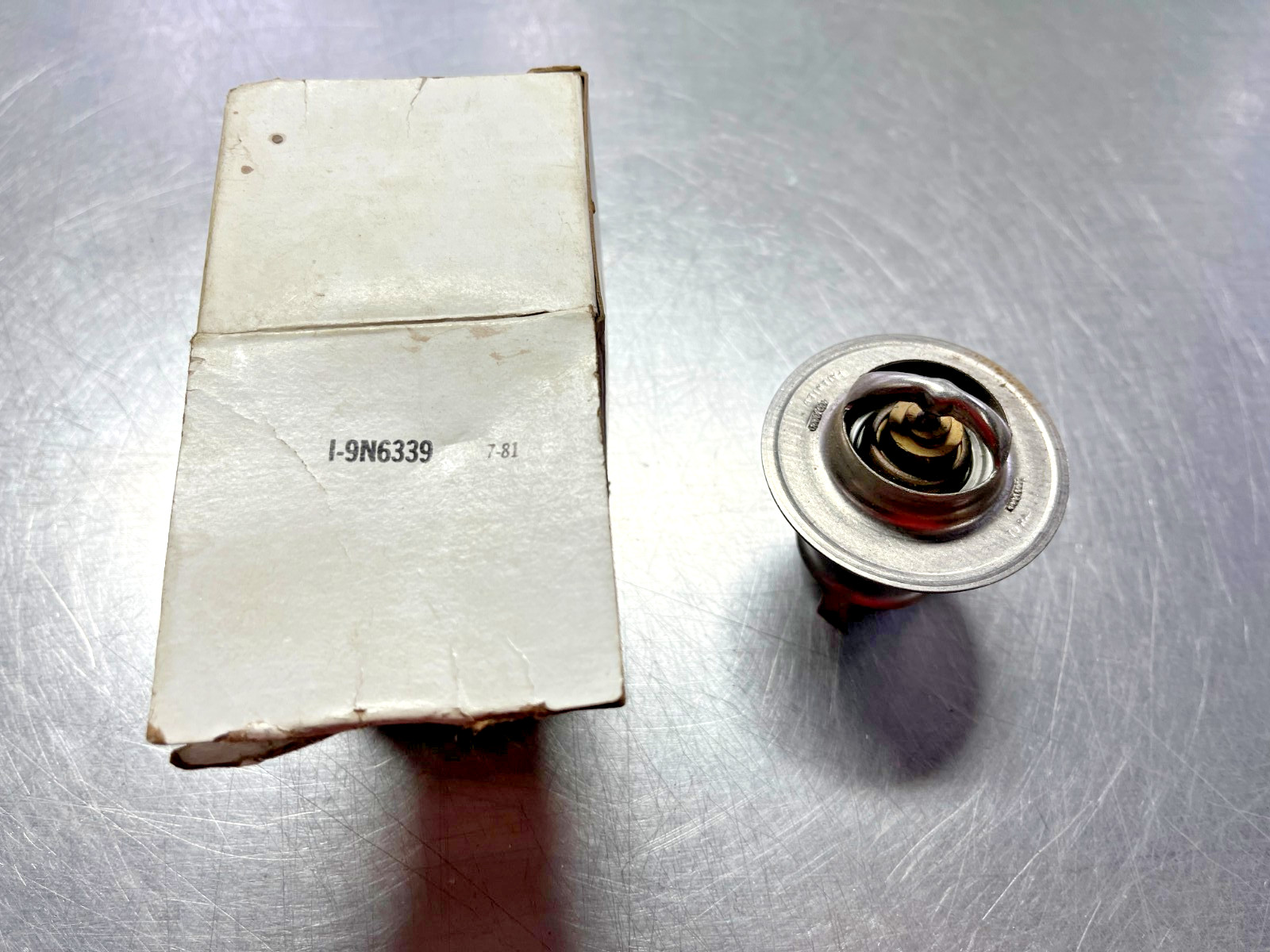 9N-6339  CAT   Thermostat Temp Regulator   Caterpillar   9N6339