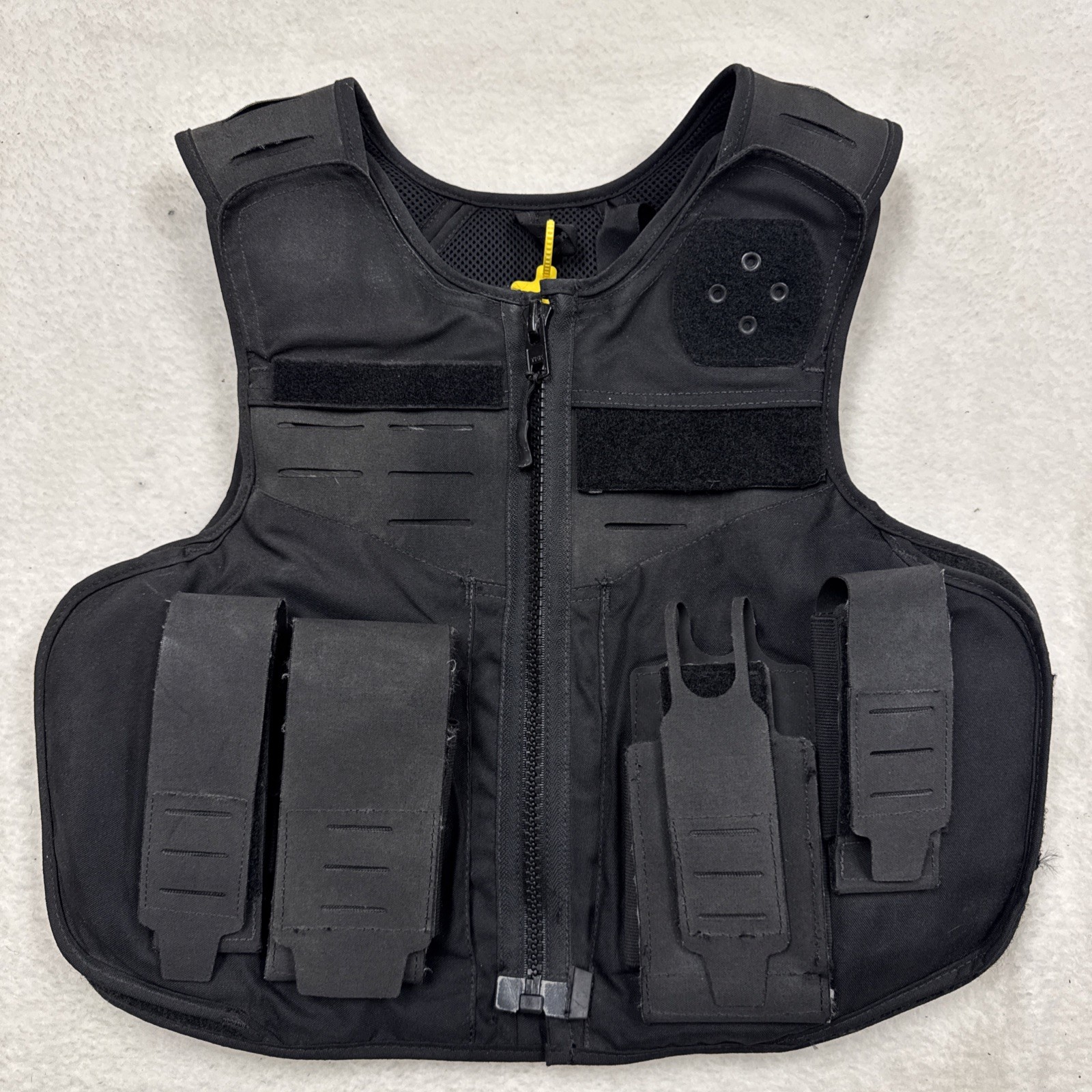 SAFARILAND V1 Fixed Pocket Armor Carrier Front Opening M Regular 2013-2015 Black