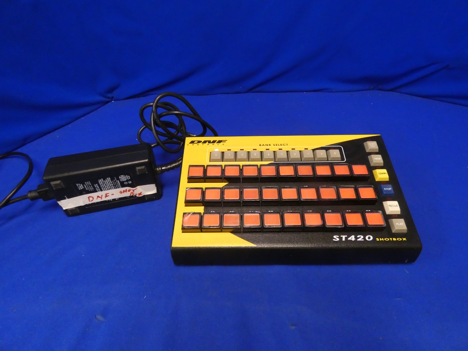 DNF Controls ST420 Shotbox w/External Power Supply, Power Cord