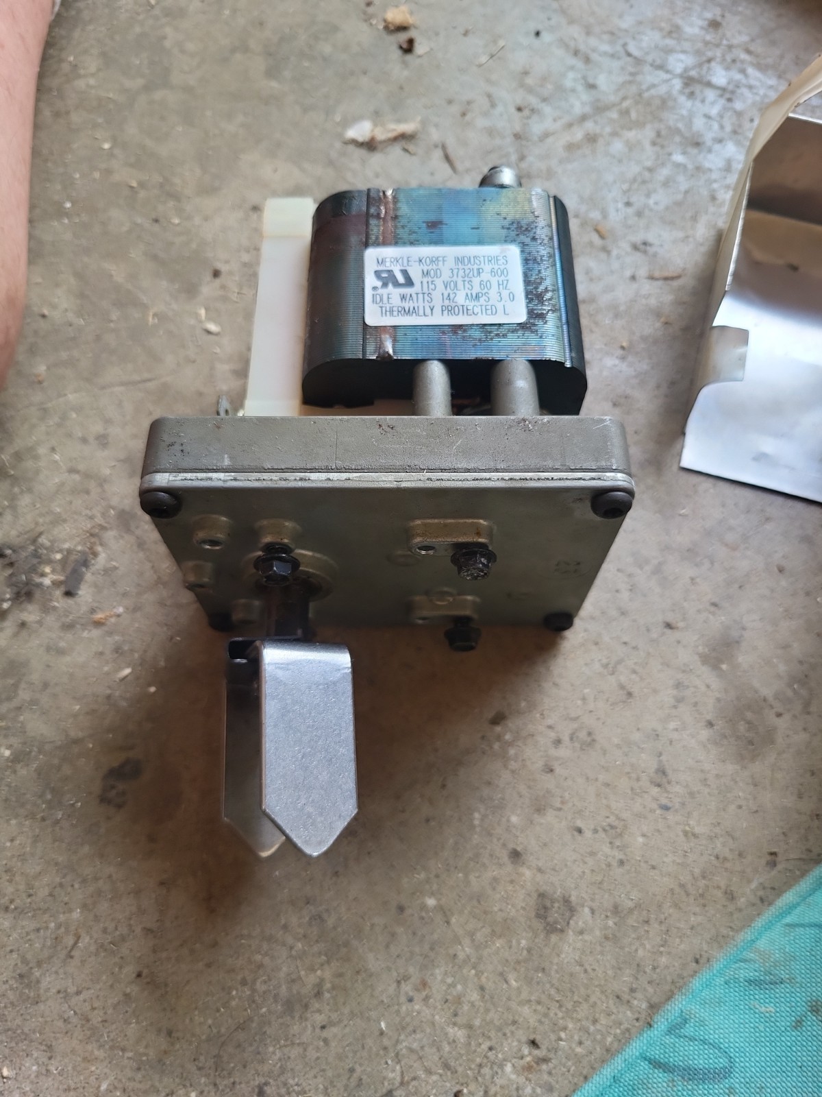Merkle-Korff Mod 3728UP-600 Auger Ice Dispenser Motor GE 115V 60HZ 135W 3.5A