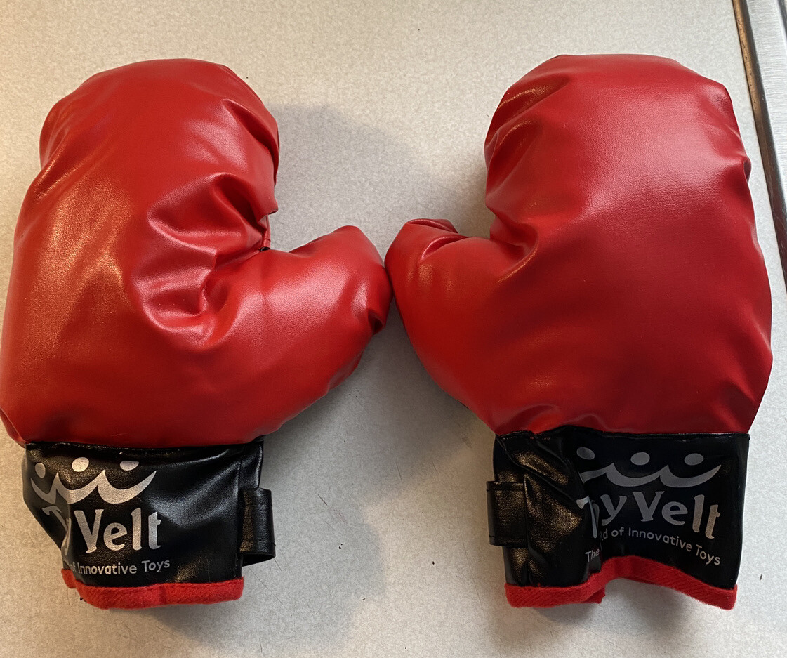 Toy Velt Red Boxing Kids Gloves No Rips