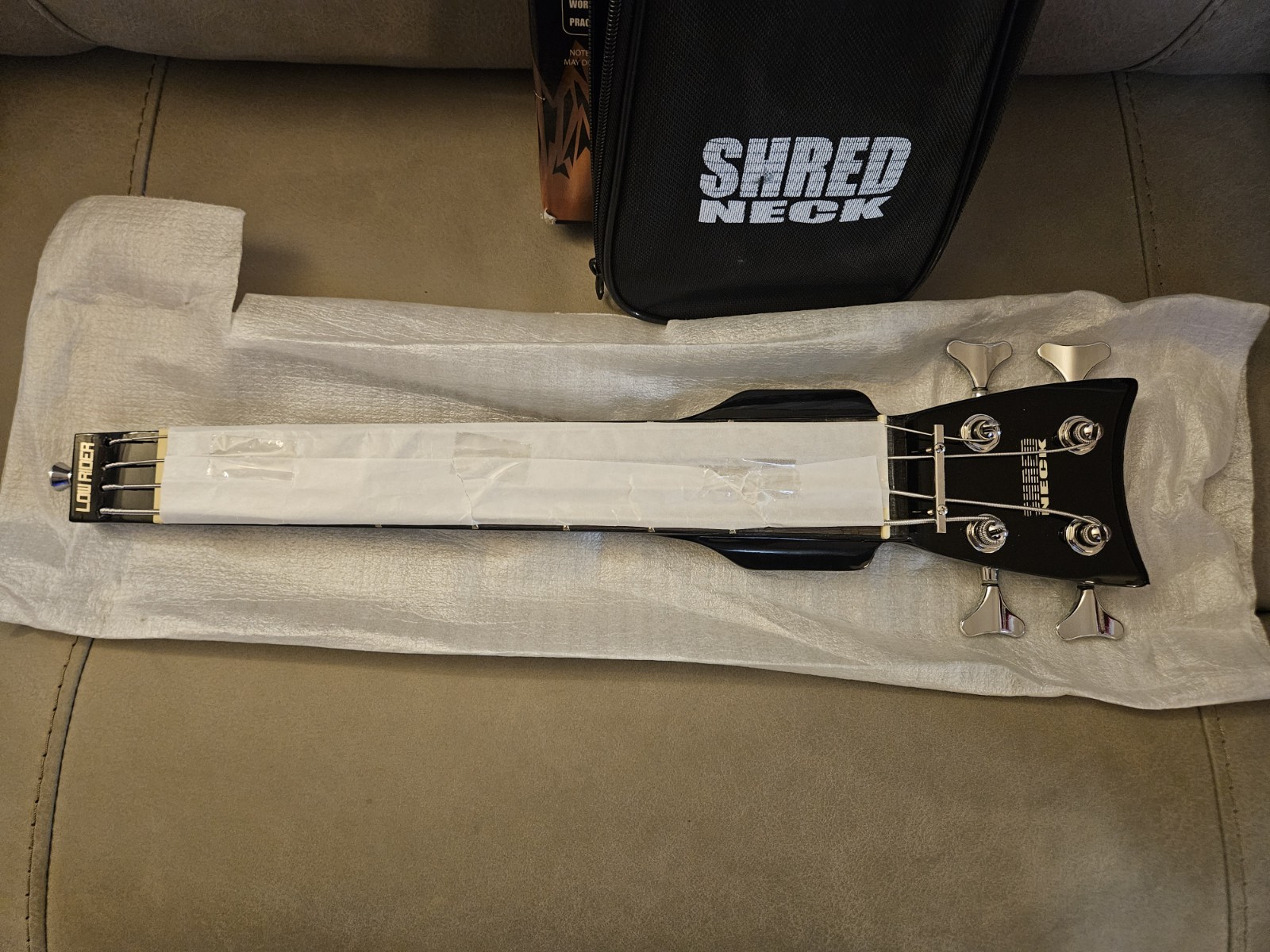 Shredneck Bassneck Black
