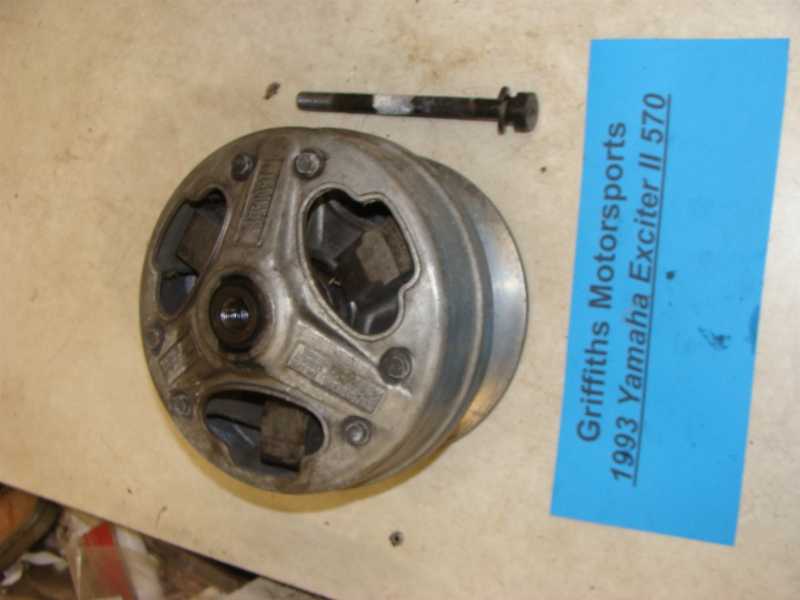 1993 YAMAHA EXCITER 2 II 570 EX570 oem primary clutch w bolt cvt torque 82M00