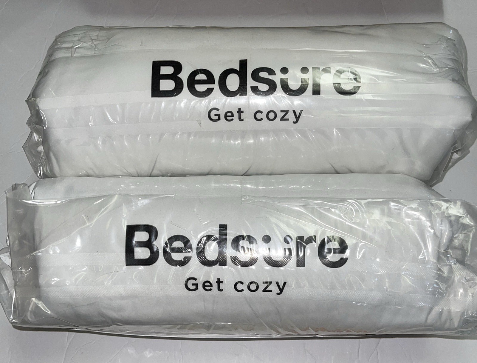 Bedsure Set of 2 Super Standard / Jumbo 20 x 28 White Bed Pillows New & Sealed
