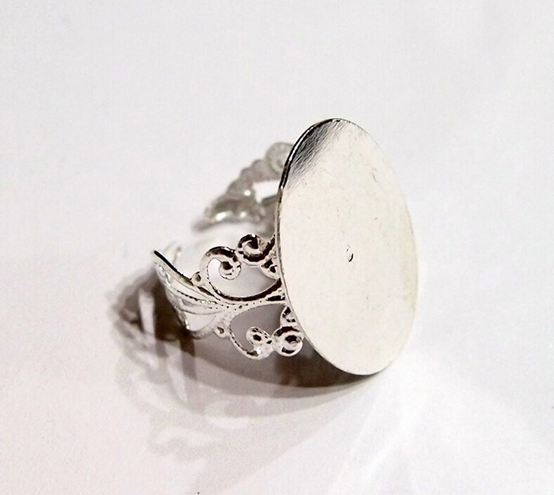 30 of 25x18mm Shiny Silver Adjustable Flat Face Victorian Scroll Ring Settings