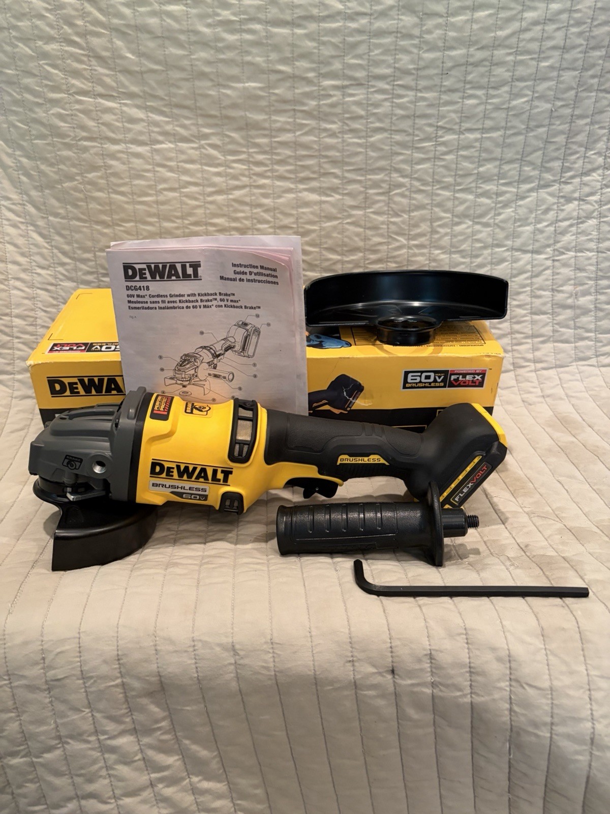 NEW DEWALT DCG418B 60V MAX FlexVolt 4-1/2" - 6" Brushless Cordless Angle Grinder