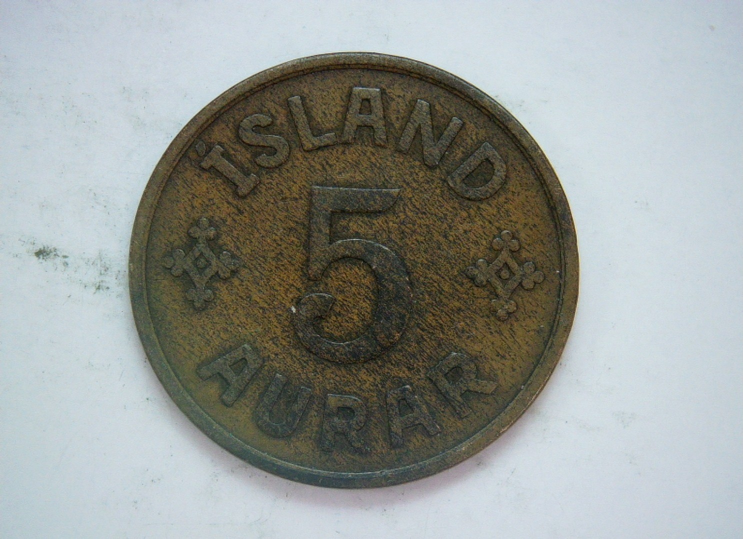 Iceland 1940 5 Aurar Iceland telephone token (Landsími Íslands / 10 krónur) Toke