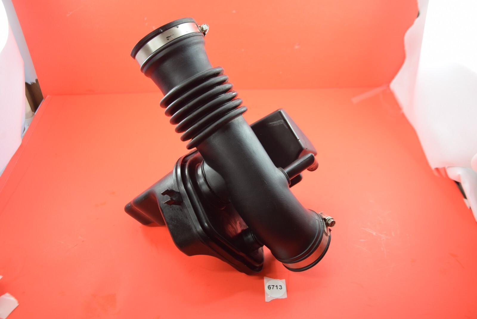 A3 02-06 NISSAN ALTIMA AIR INTAKE CLEANER TUBE PIPE PLASTIC TRIM 16576-8J010 OEM