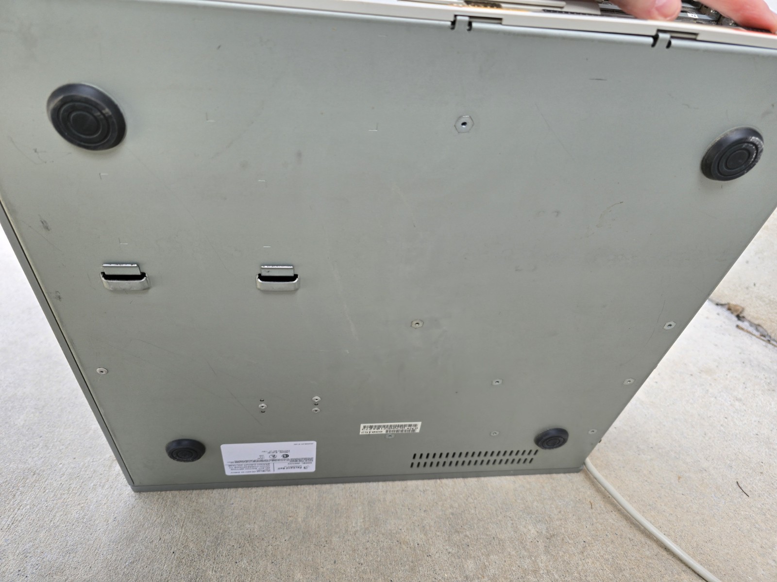 Vintage Packard Bell Legend 204CD Computer *powers On, Read*