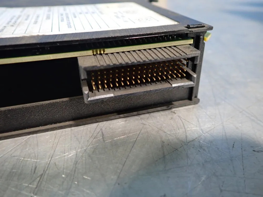 ALLEN BRADLEY COMMUNICATION MODULE 1756-DNB