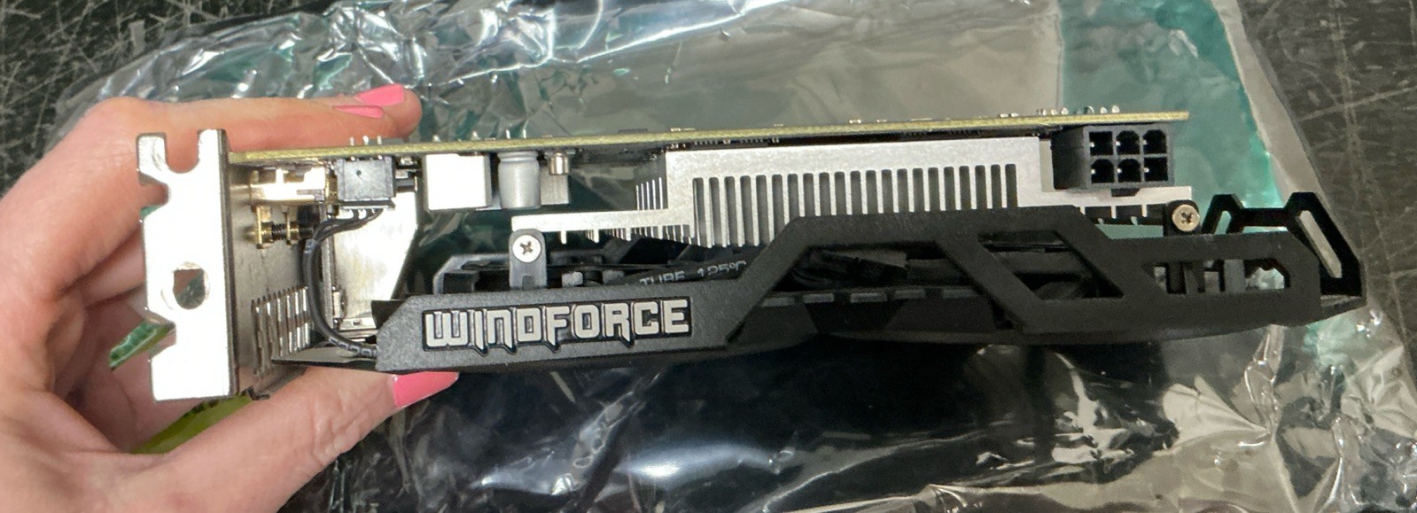 GIGABYTE GV-N75T0C2-2GI