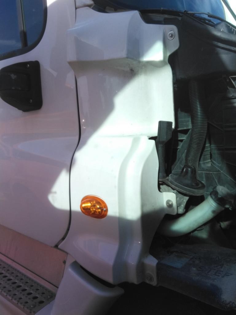 For 2015 FREIGHTLINER CASCADIA 125 COWL Right ,  GA