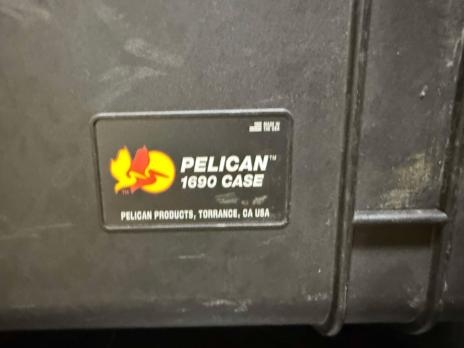 Pelican 1690 Protector Rolling Transport Wheeled Waterproof Hard Case w handle