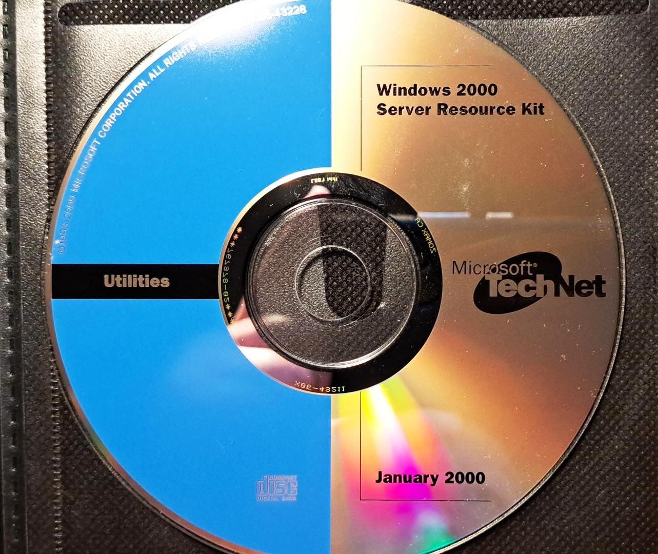 Windows 2000 Server Resource Kit CD w/ License