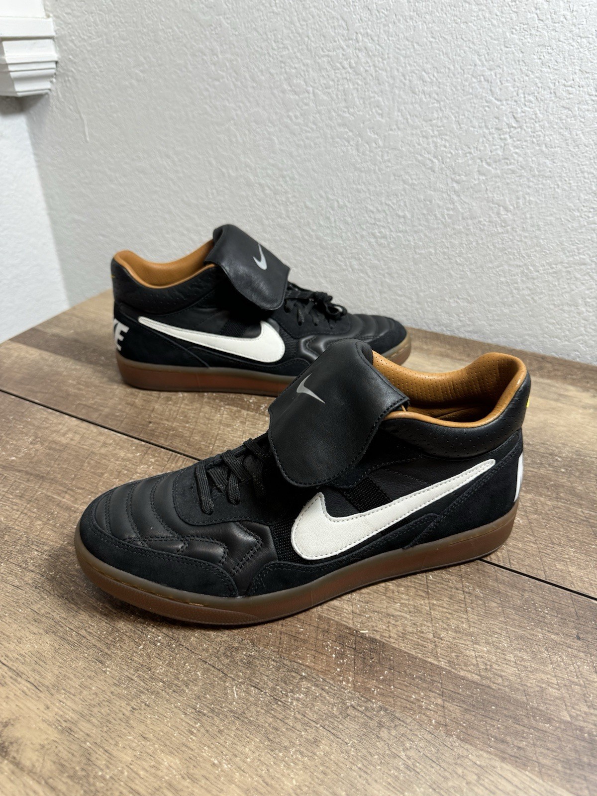 SAMPLE Nike Nsw Tiempo 94 Premier Soccer Shoes Size 9 NEW RARE Sneakers