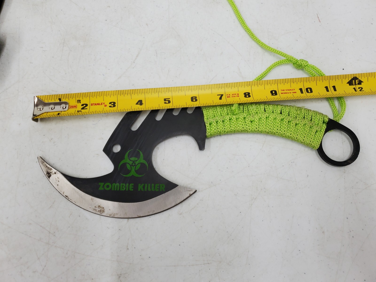 UNBRANDED ZOMBIE KILLER KNIFE (133803-1D AO BY6D)
