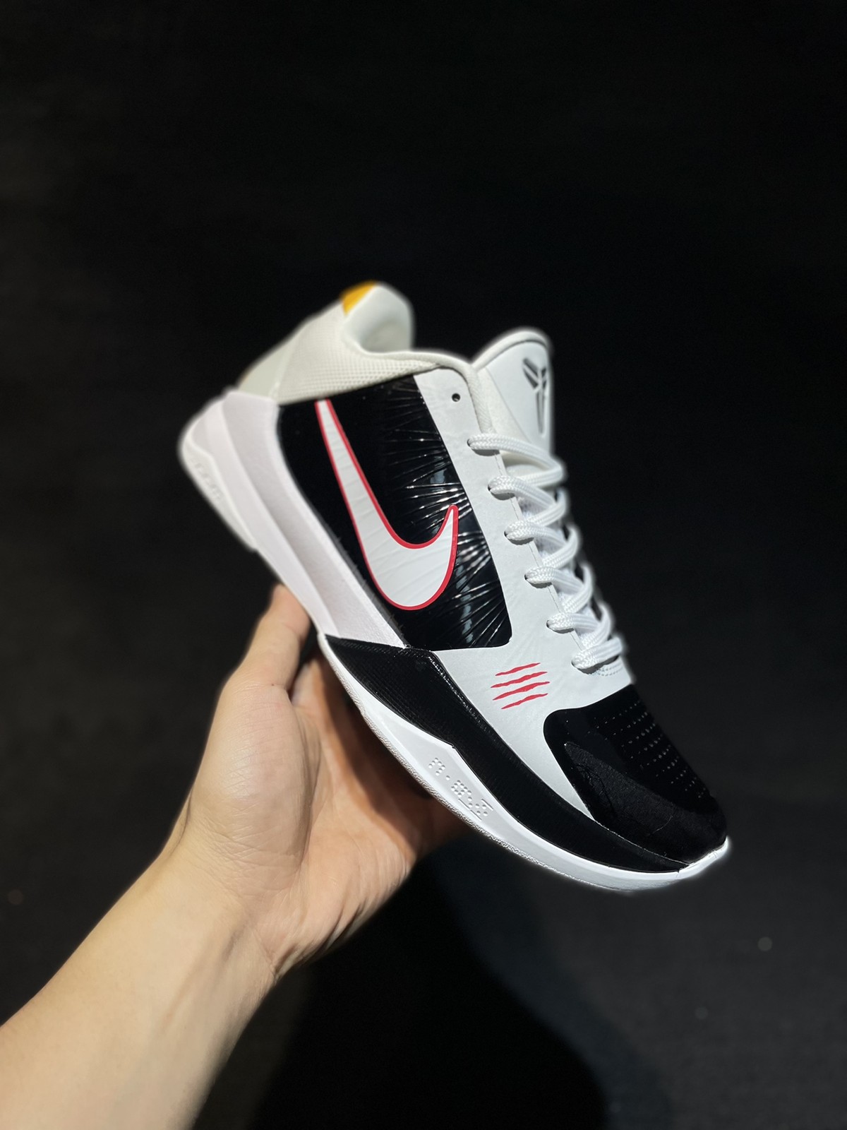 Zoom Kobe 5 Protro'Alternate Bruce Lee 'CD4991-101 Size7-13