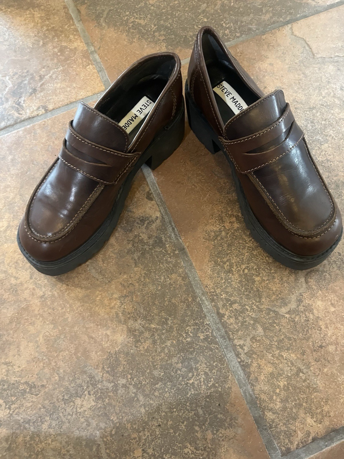 Steve Madden Women’s Brown Leather Slip-On Loafer Round Toe Stitched US 7.5