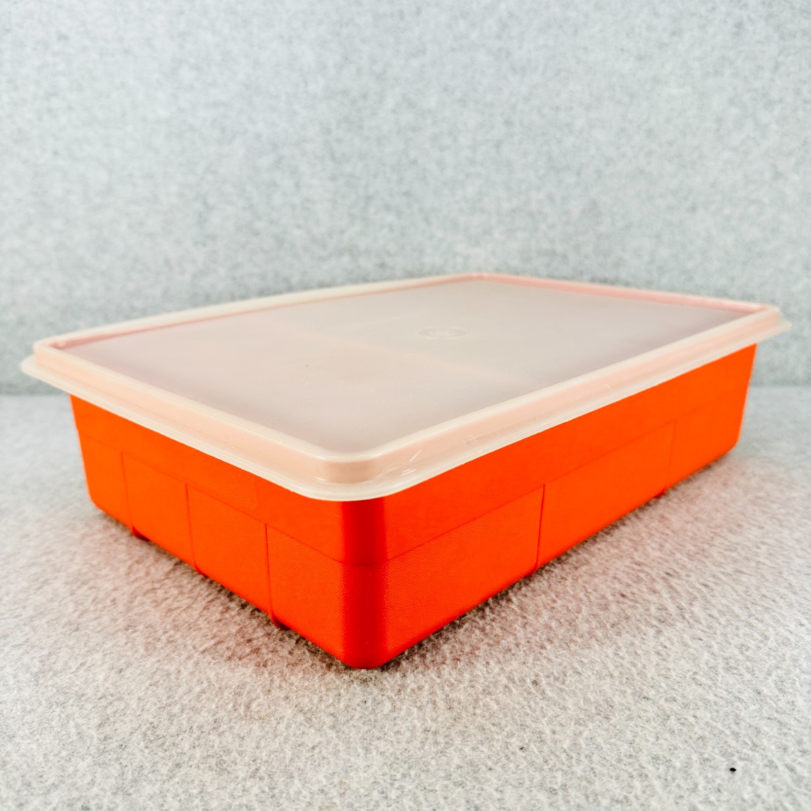 Tuppercraft Organizer 1421-3 Plastic Craft Storage Box Vintage Tupperware