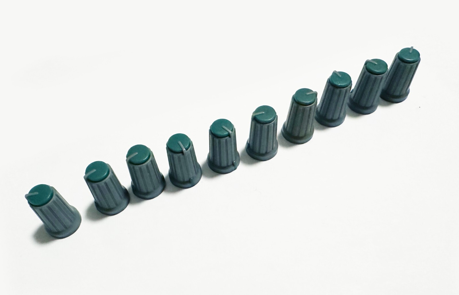 10 Original Used YAMAHA Green Top Cap/Knobs For Yamaha Mixer