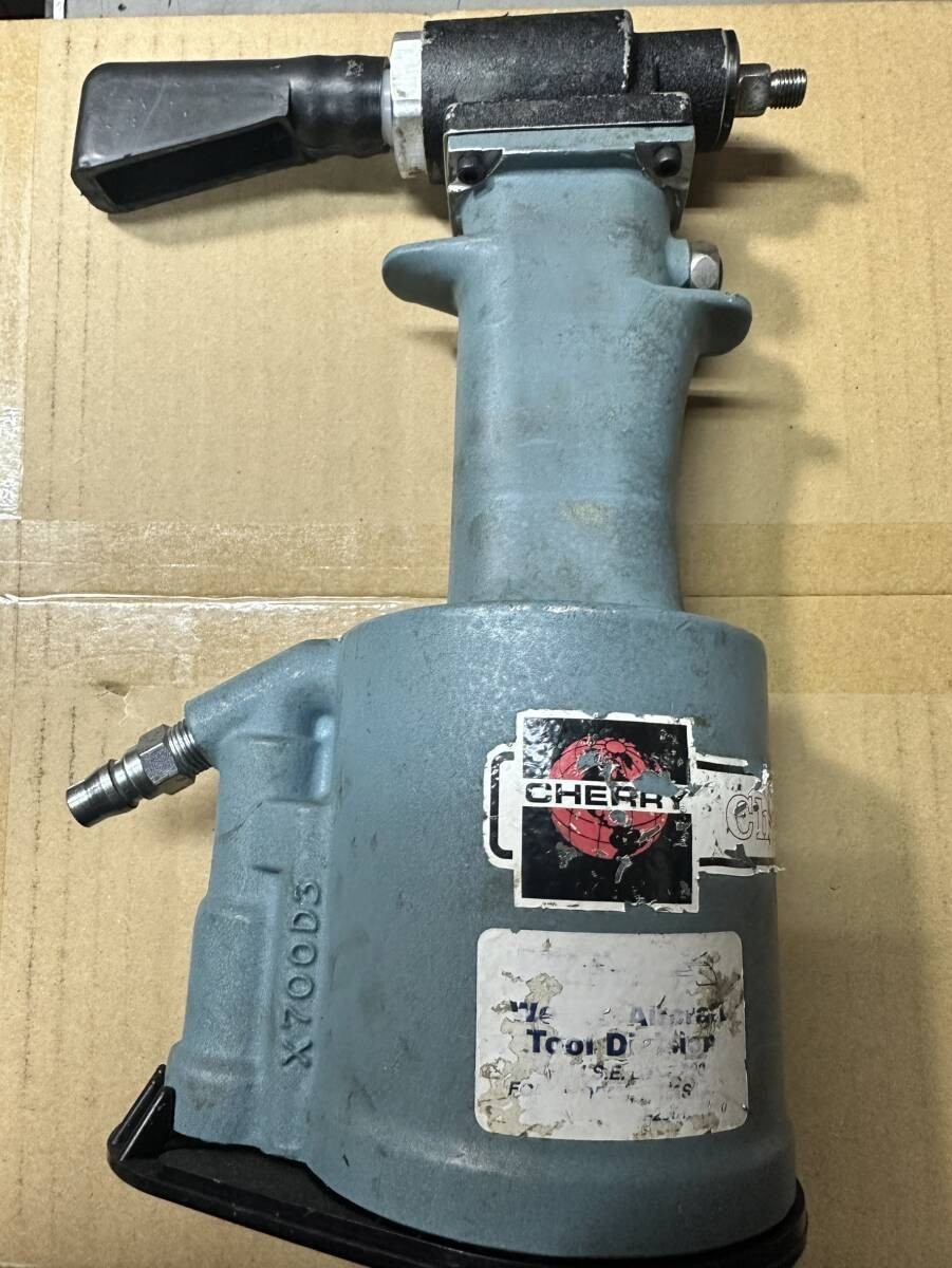 Tested Cherry Aerospace G704B Pneumatic Hydraulic Rivet Gun
