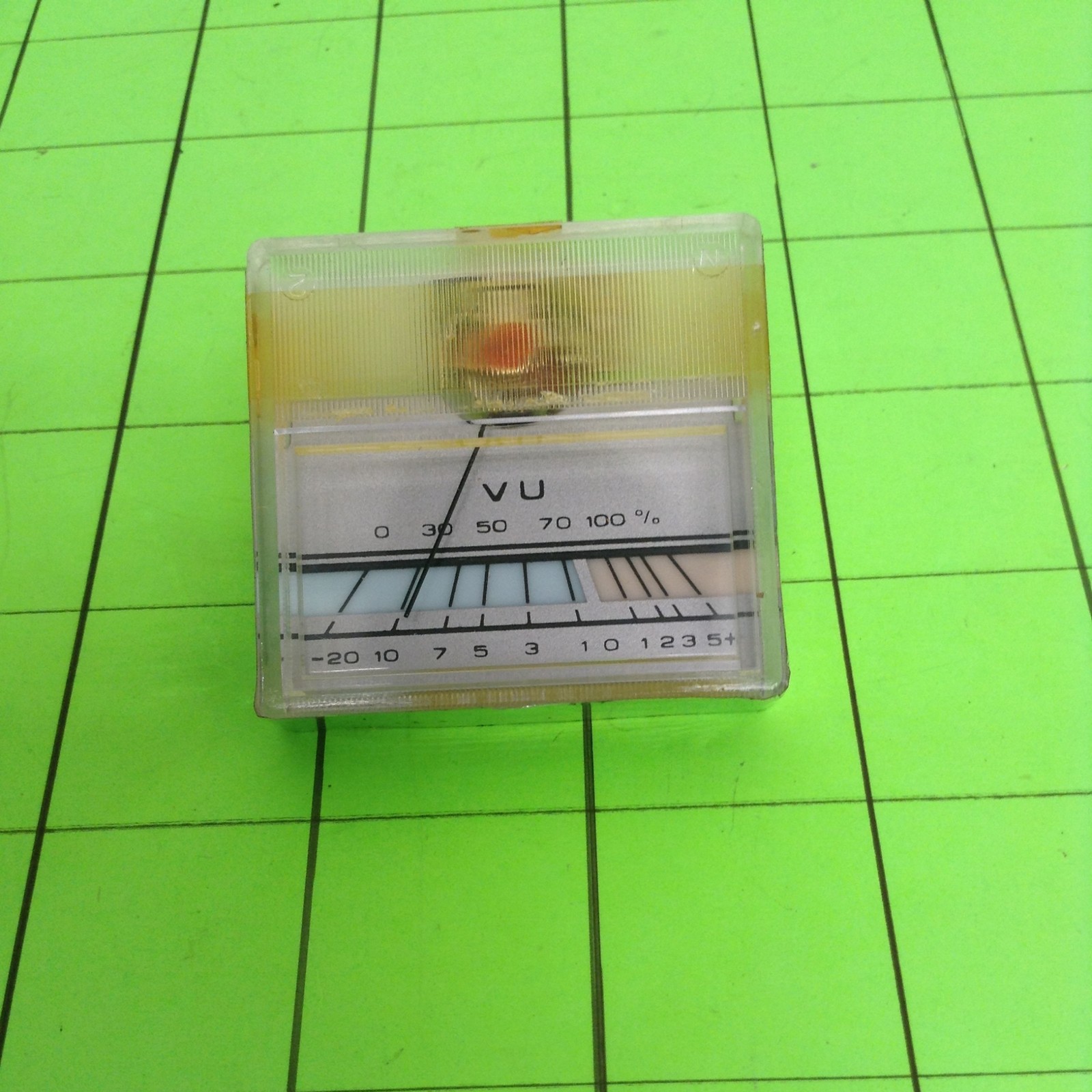 Soundesign Model 5768 Stereo Amplifier Sound Level Meter Part