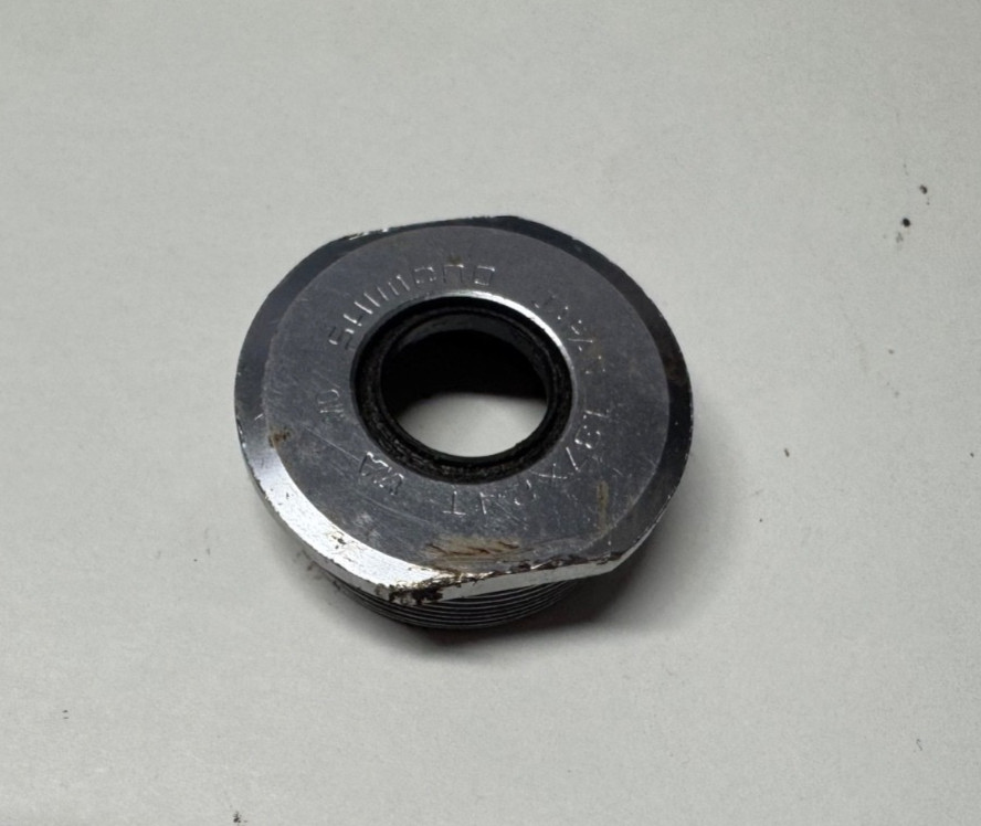 Old School Shimano Deore XT Bottom Bracket Set 68x122mm