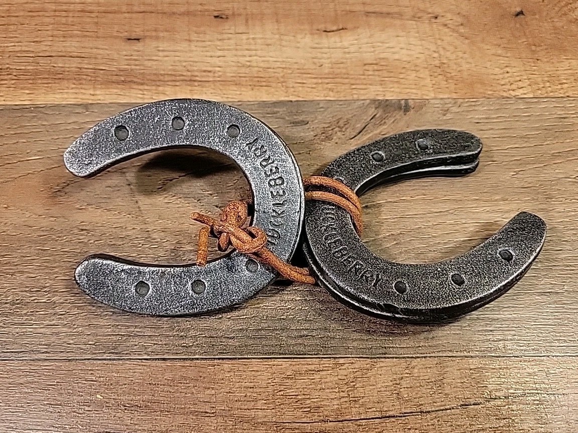 Horseshoes Game Kikkerland Huckleberry Outdoor Nature Children Age 6