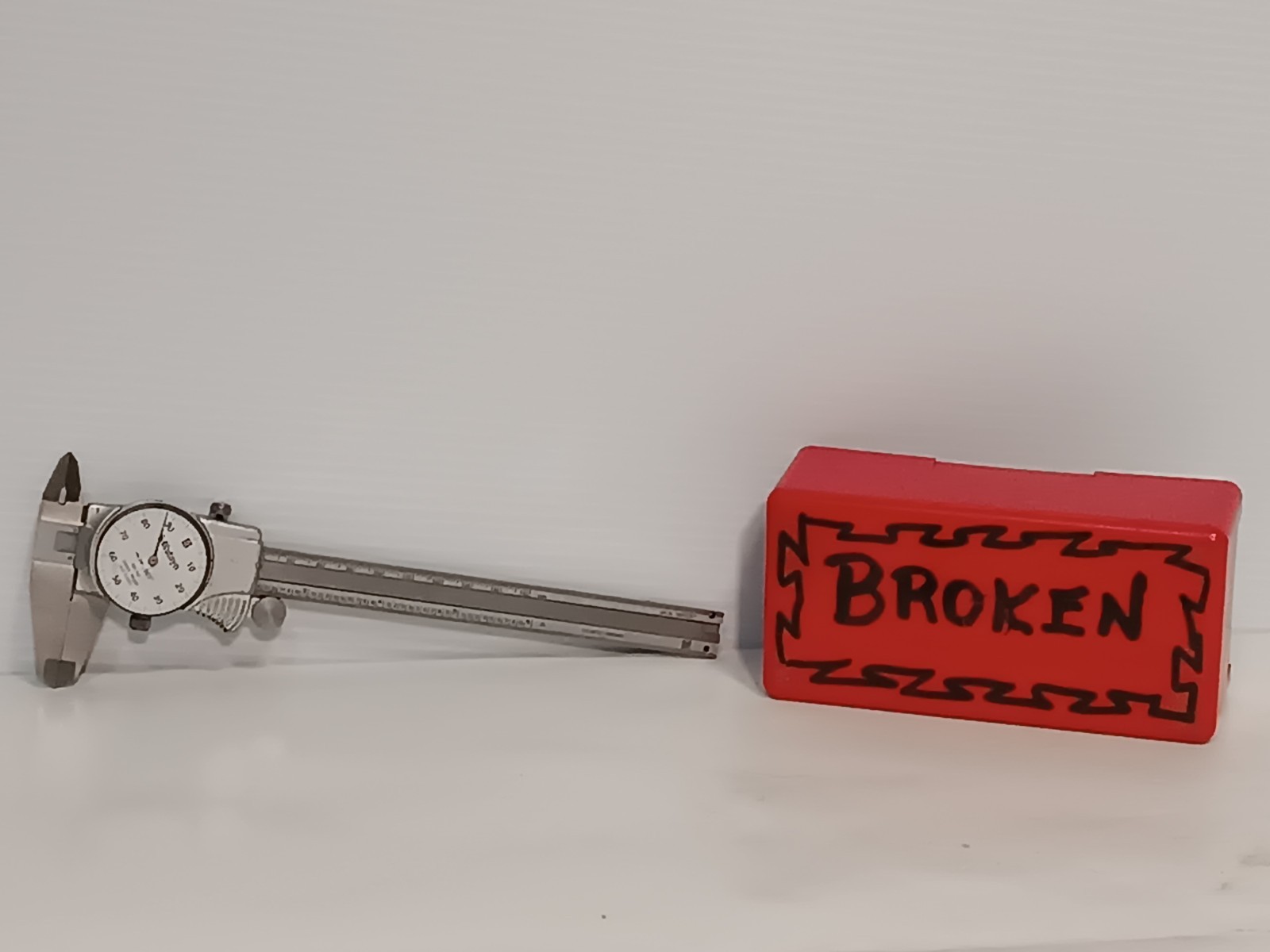 Mitutoyo SHOCKPROOF Calipers 0.001", 150mm/6 in, Sold for Parts or Repair