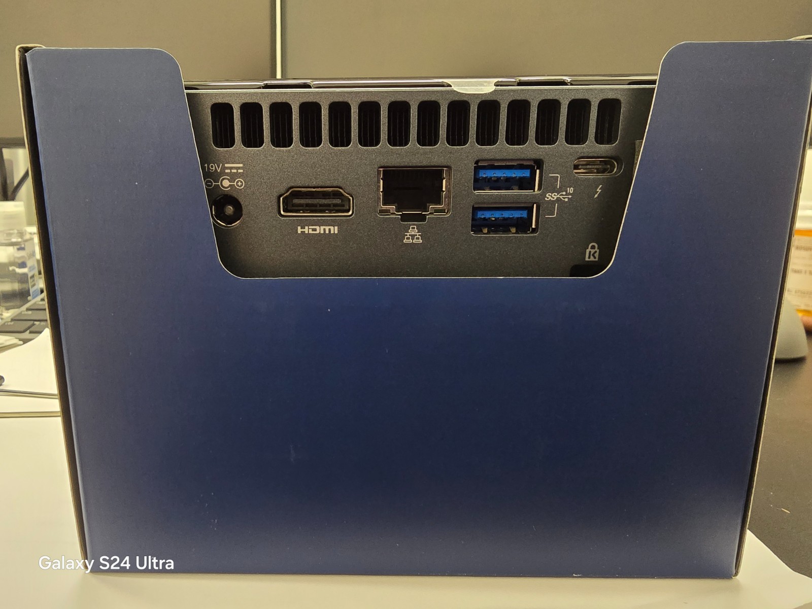 NUC CPU NUC10i3FNH