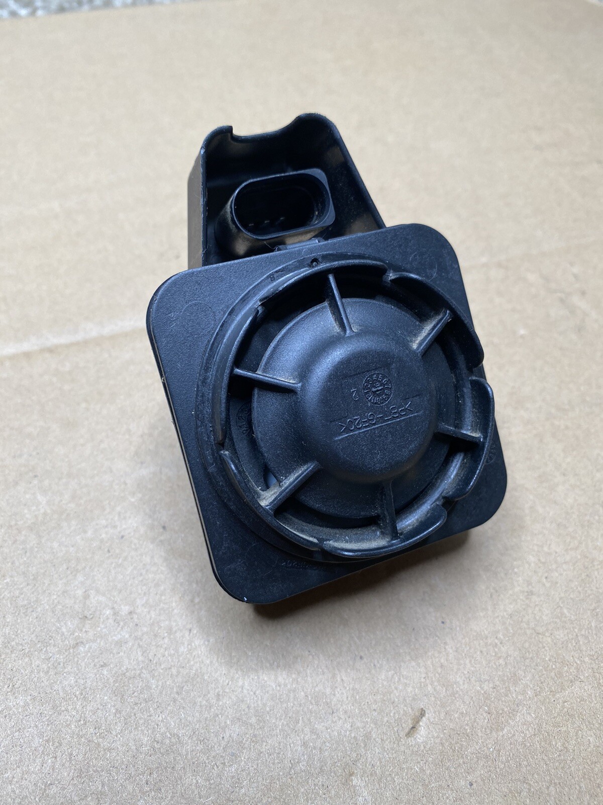 AUDI A4 A5 S4 2017 - 2022 ANTI THEFT ALARM SIREN HORN SIGNAL OEM 5Q0951605A