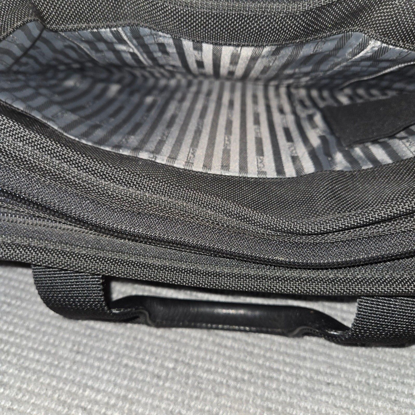 Tumi Brief Case Lap Top Travel Bag Nylon - No Strap