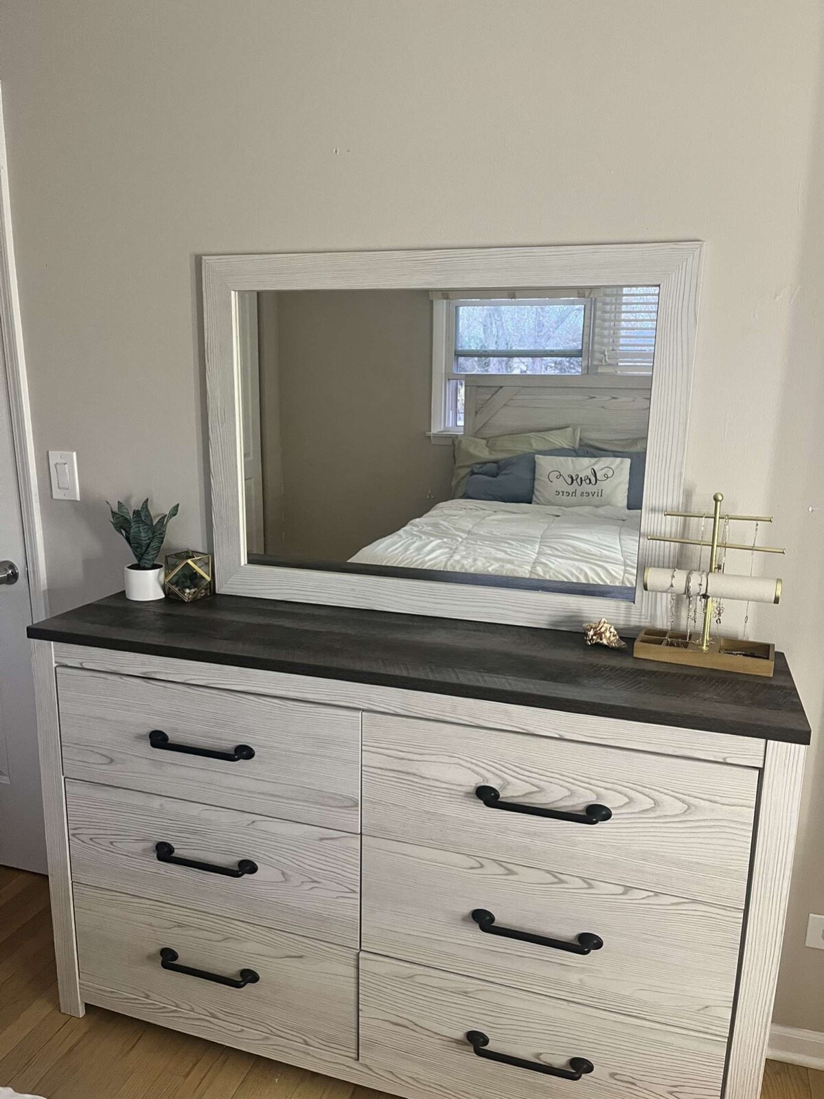 FULL SIZE BEDROOM SET [nightstand, bed+headboard, 6-drawer dresser with mirror]