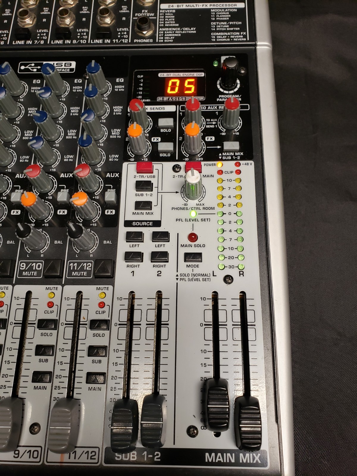 Read Tested Behringer Xenyx X1622USB Multi-FX Processor USB Audio Interface