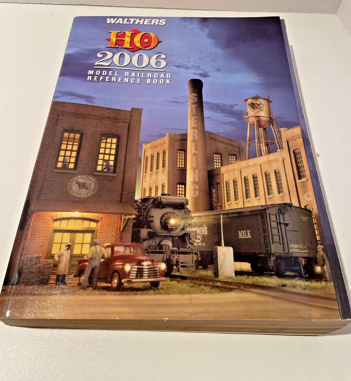 Vintage Walthers HO 2006 Model Railroad Reference Book