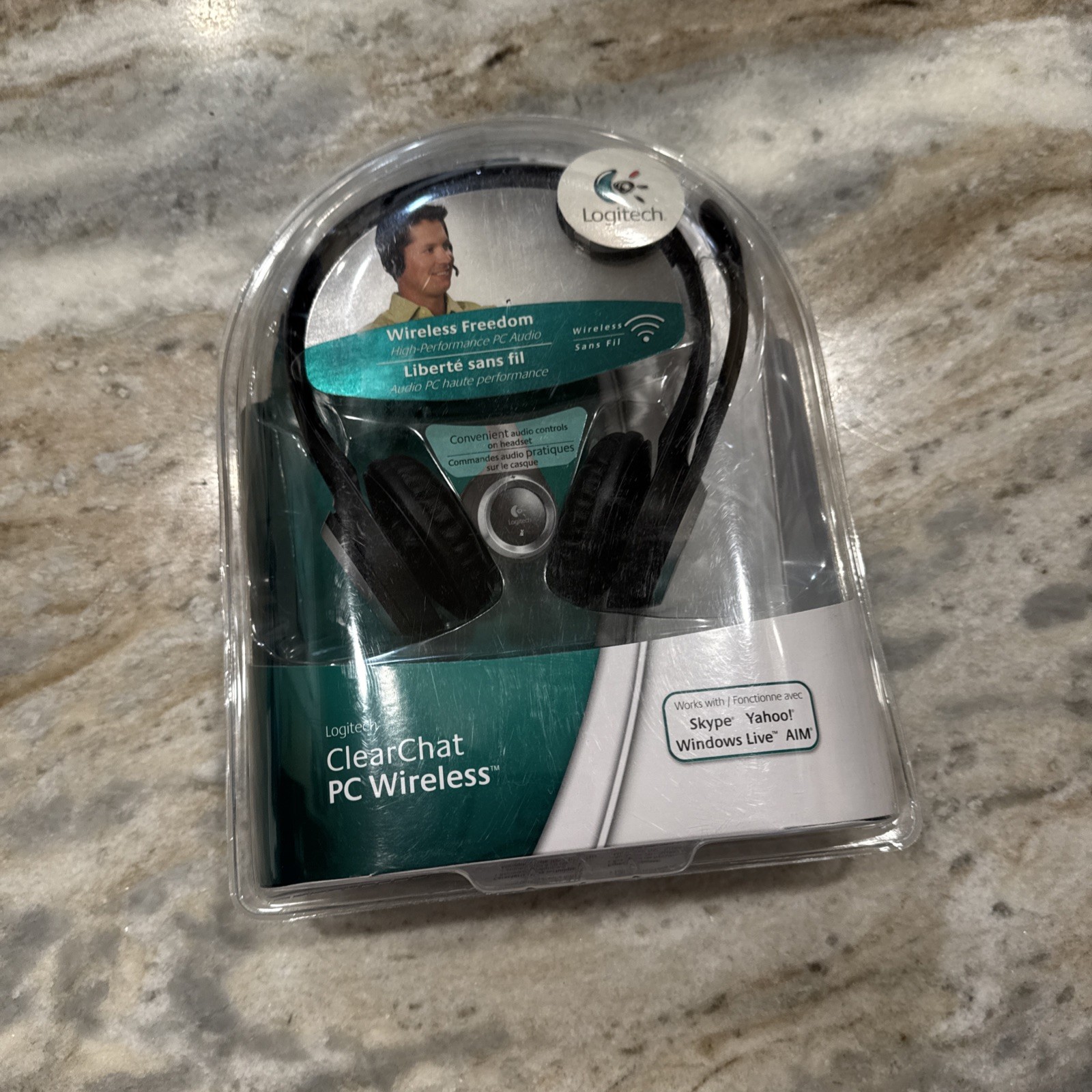 Logitech ClearChat PC Black Headband Headsets, USB, Wireless
