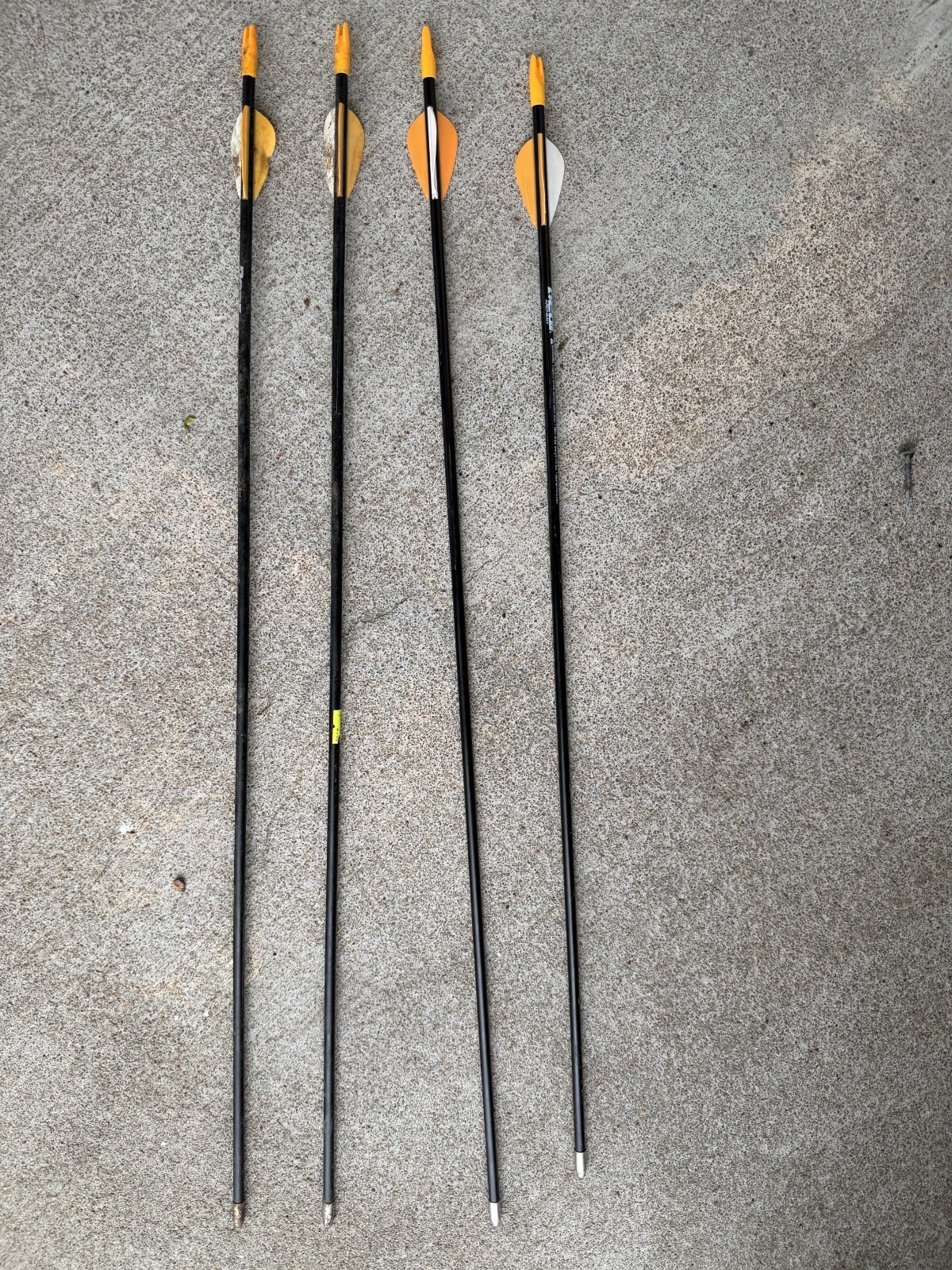 G5 Quest Radical youth compound bow (barely used)