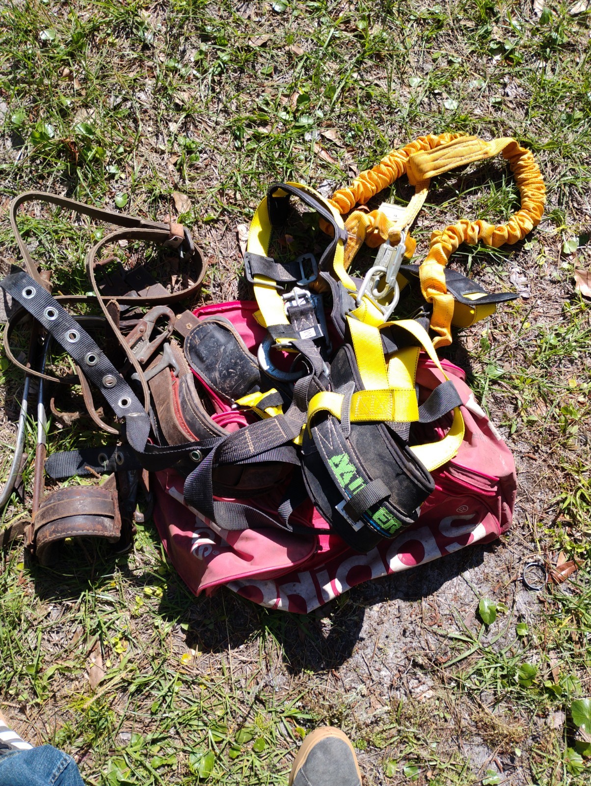 Rope Harness Langurain Spikes With Belaat