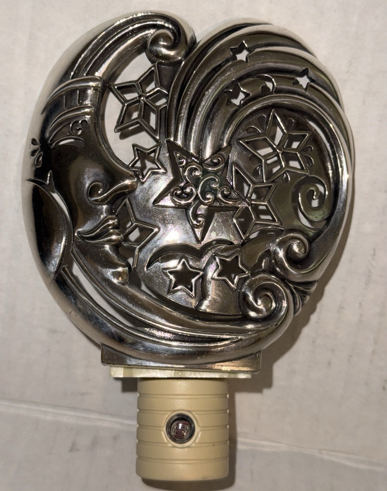 BRIGHTON Sweet Dreams Moon & Stars Silvertone Night Light PlugIn Switch Branded