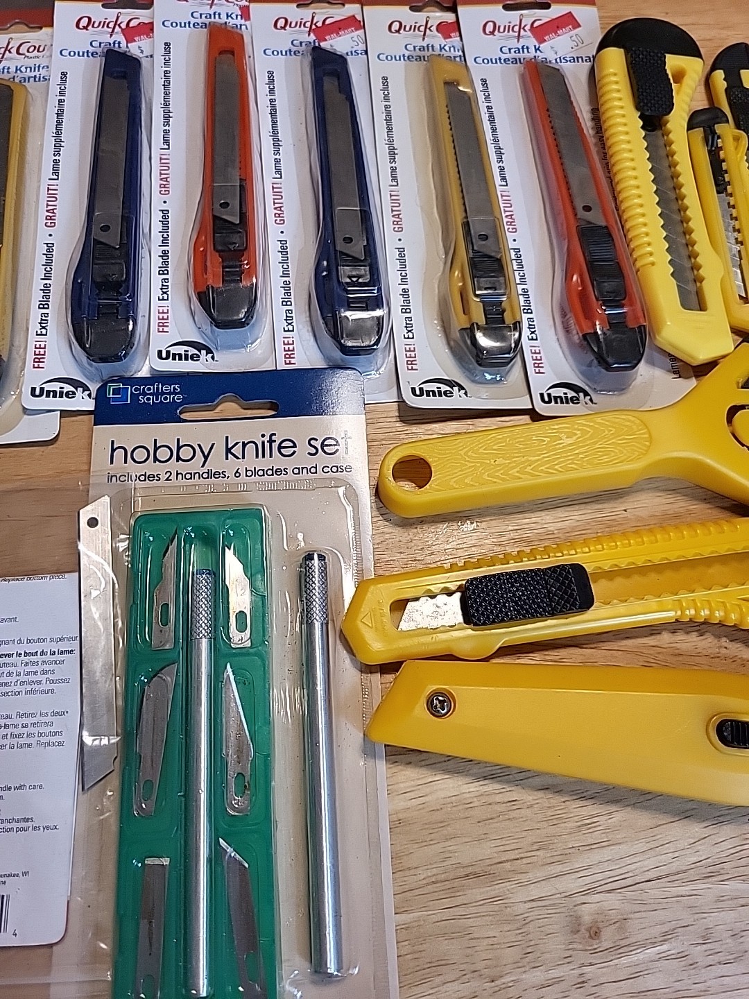 19 + UTILITY KNIFE BOX CUTTERS PLASTIC SNAP OFF BLADES, Extra Blades