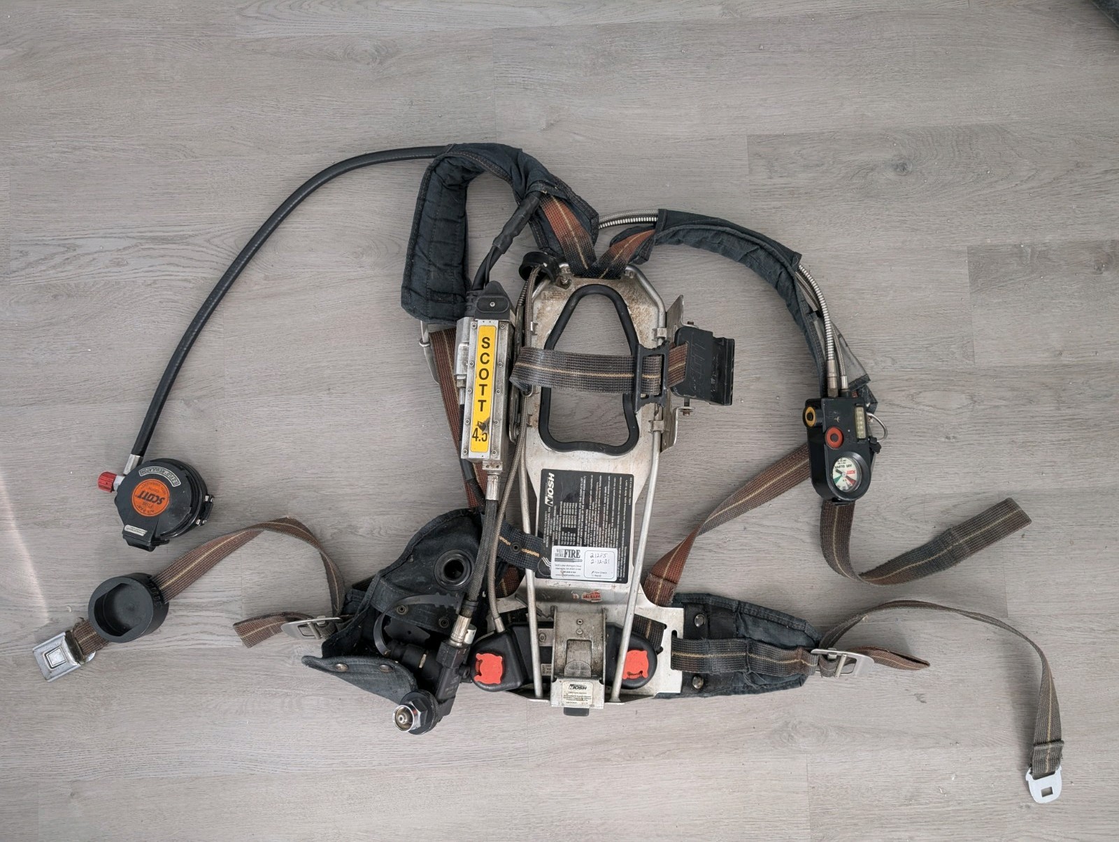 Scott Air-Pak 75 4.5 Firefighter Breathing Apparatus *No Cylinder*